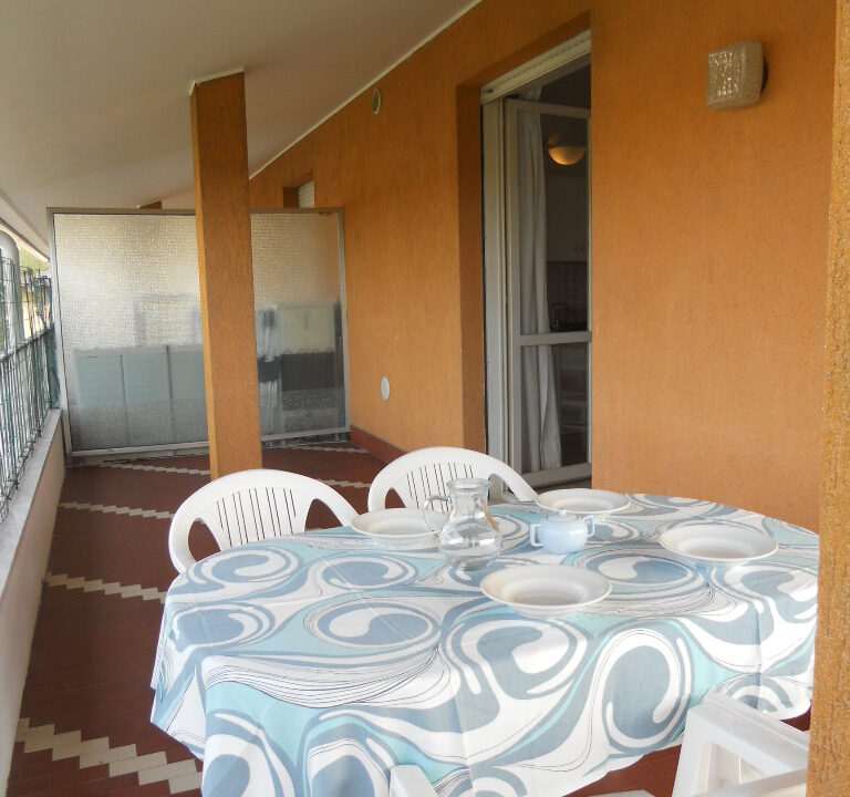 Mare A42 Tavolo terra