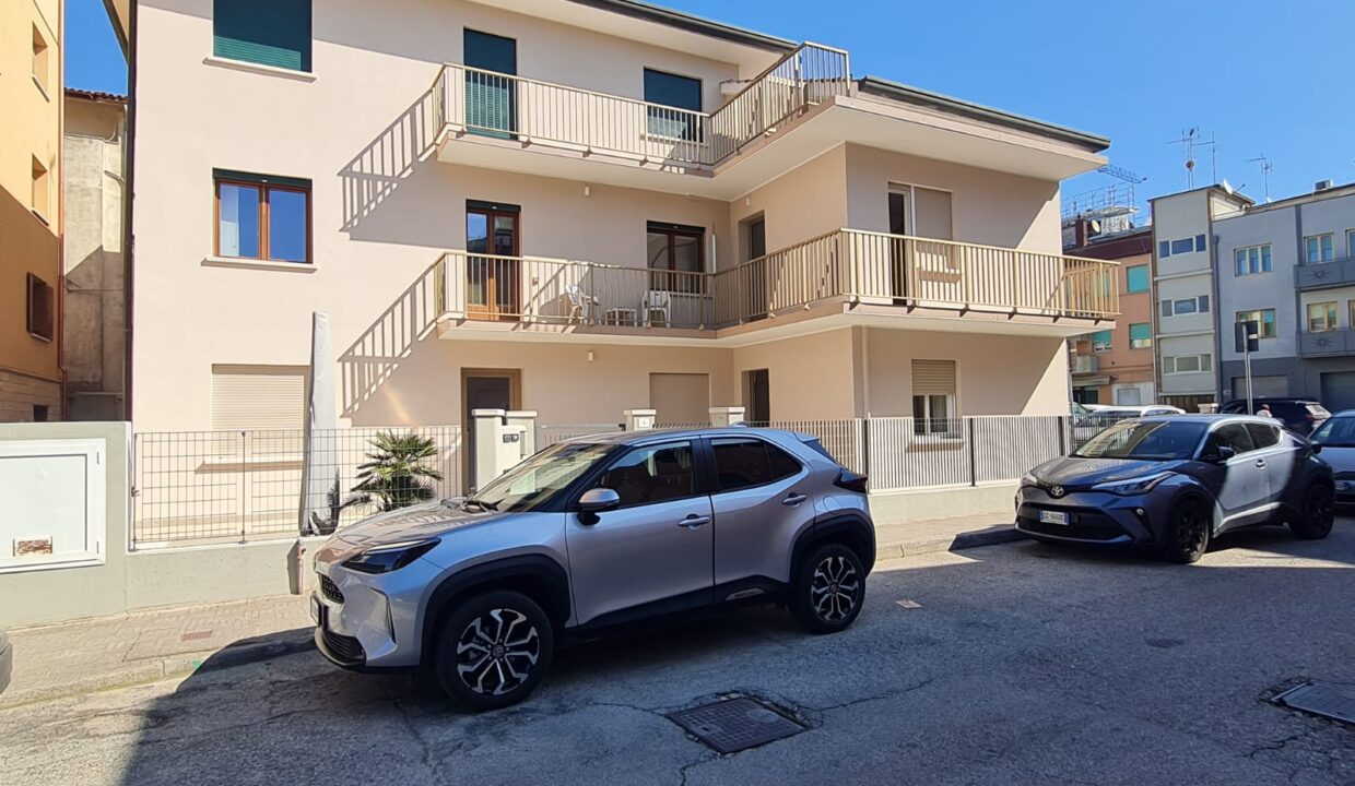 WhatsApp Image 2026-04-09 at 08.59.16 (1)